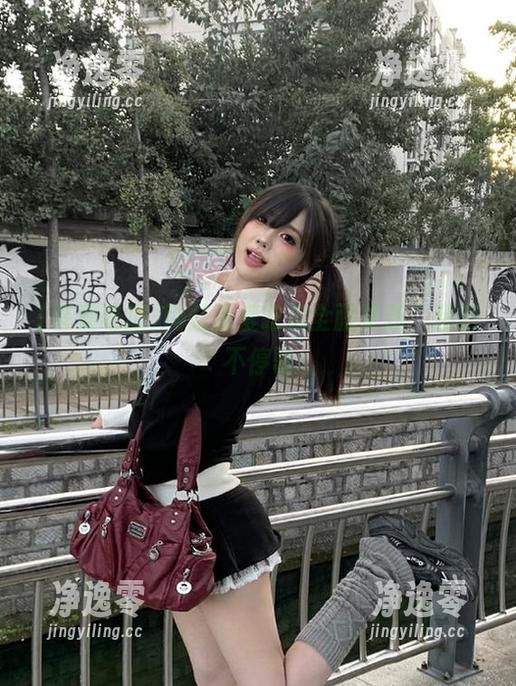 网站吾爱吃瓜全面更新，精彩不停歇